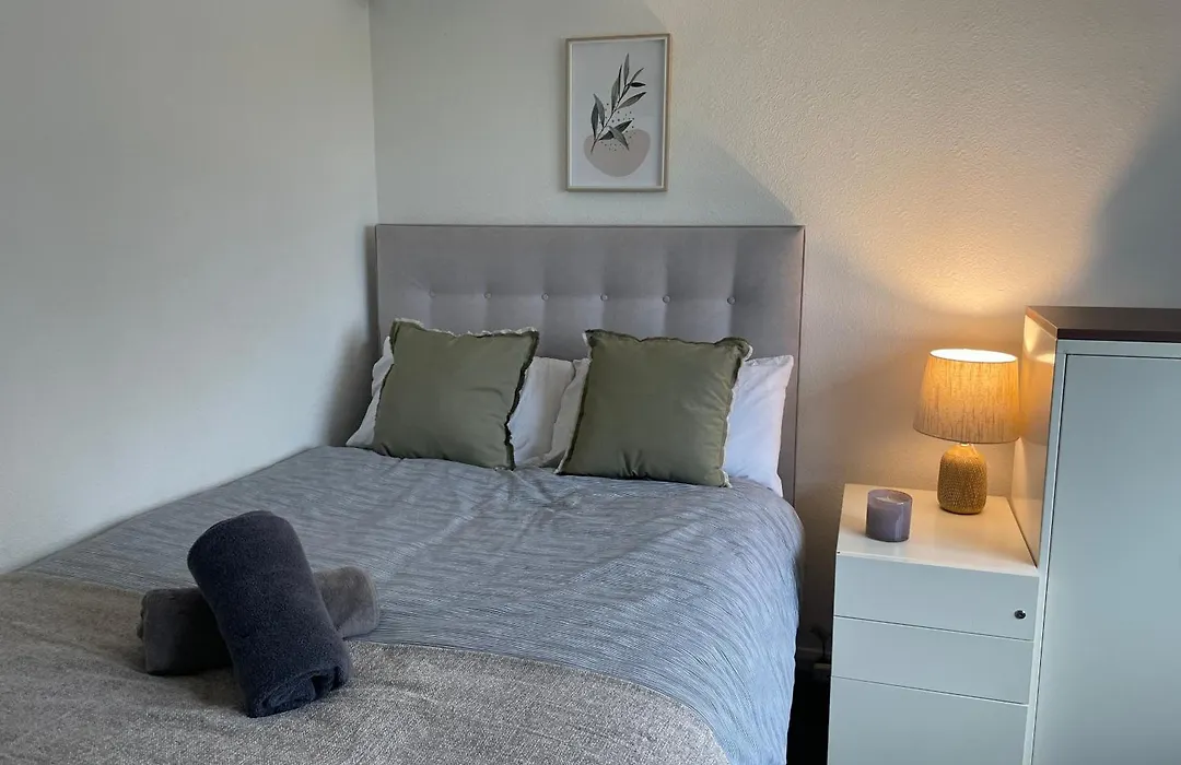 Cosy 2-Bed House In Ancoats Manchester!-1